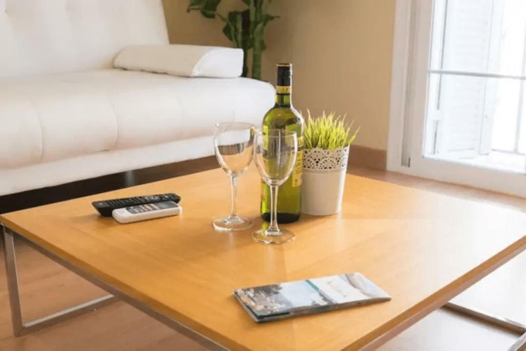 Shiny Lud Family Apartment Malaga Bagian luar foto
